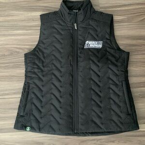 NWT Women’s Large NCAA March Madness Basketball Lightweight Quilted Black Vest